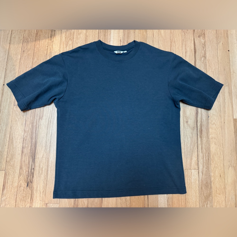 Uniqlo Blue Microstripe Tee L VGUC